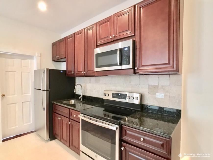 666 Saint Nicholas Ave - Photo 2 of 10