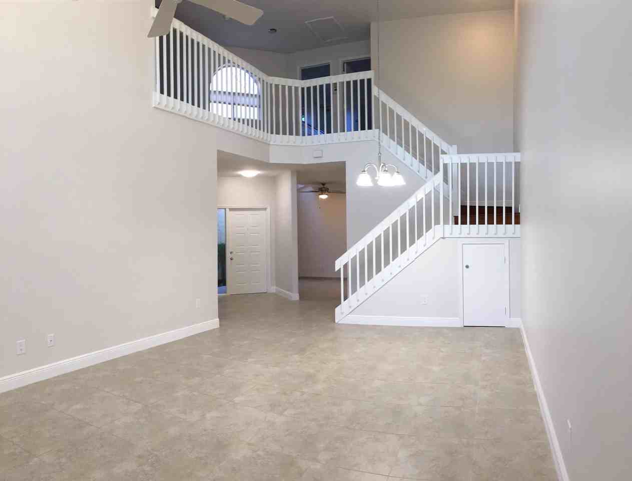 10458 Lake Vista Cir - Photo 7 of 29