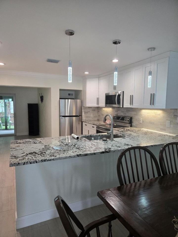 4538 Arthur St - Photo 3 of 8