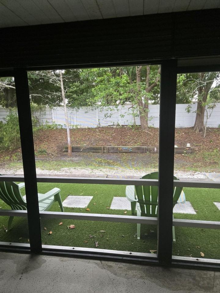 4538 Arthur St - Photo 5 of 8