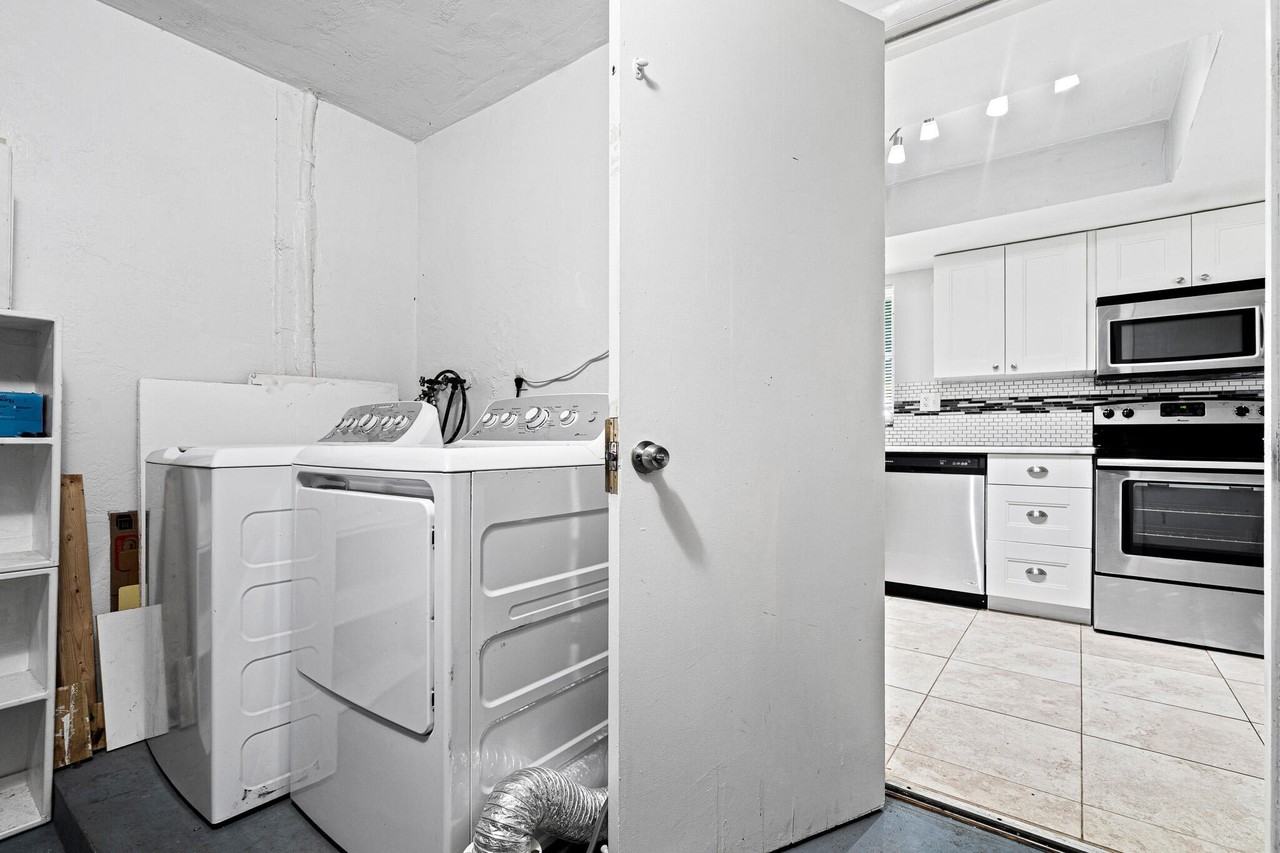 111 Nw 31st St - Photo 7 of 20