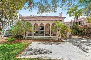 featured image of 217 Se Coconut Ave