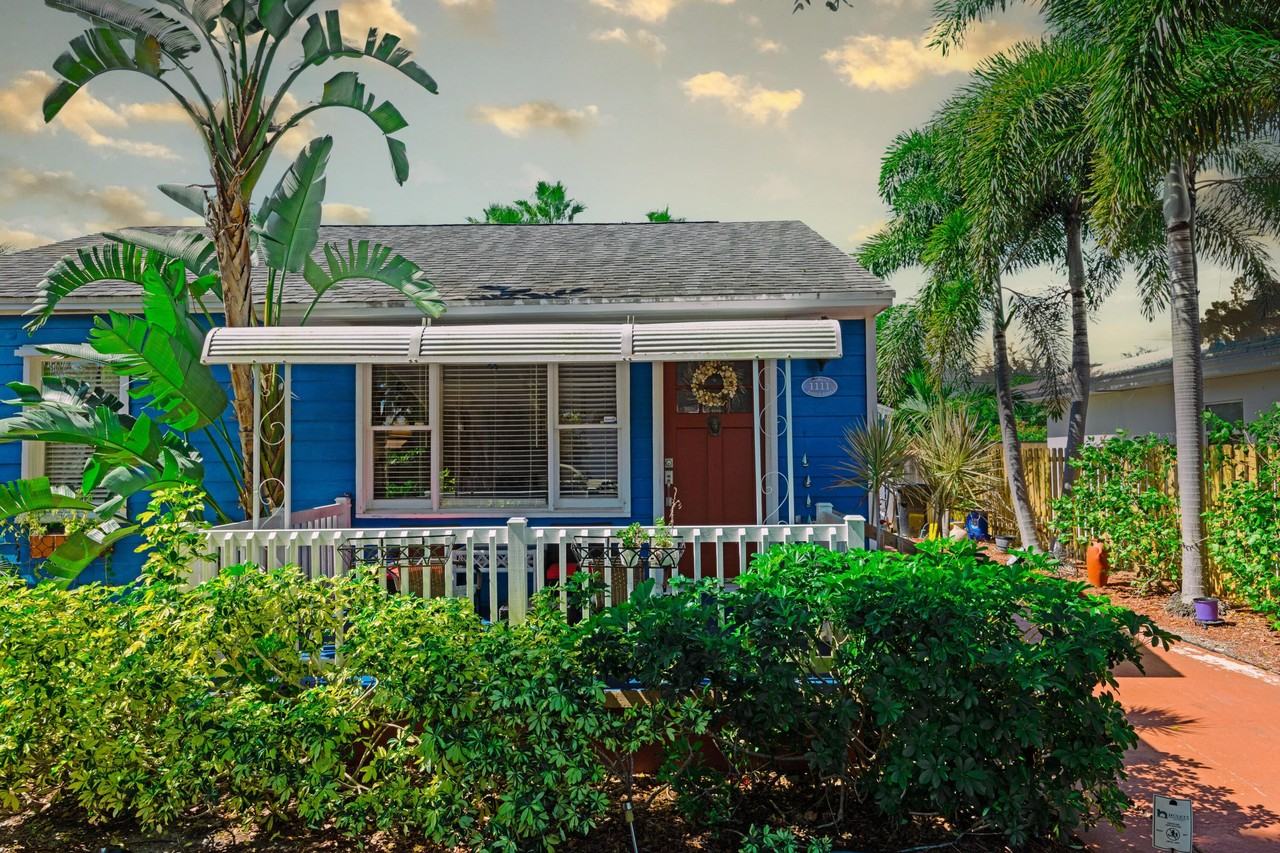 1111 N K St - Photo 2 of 34