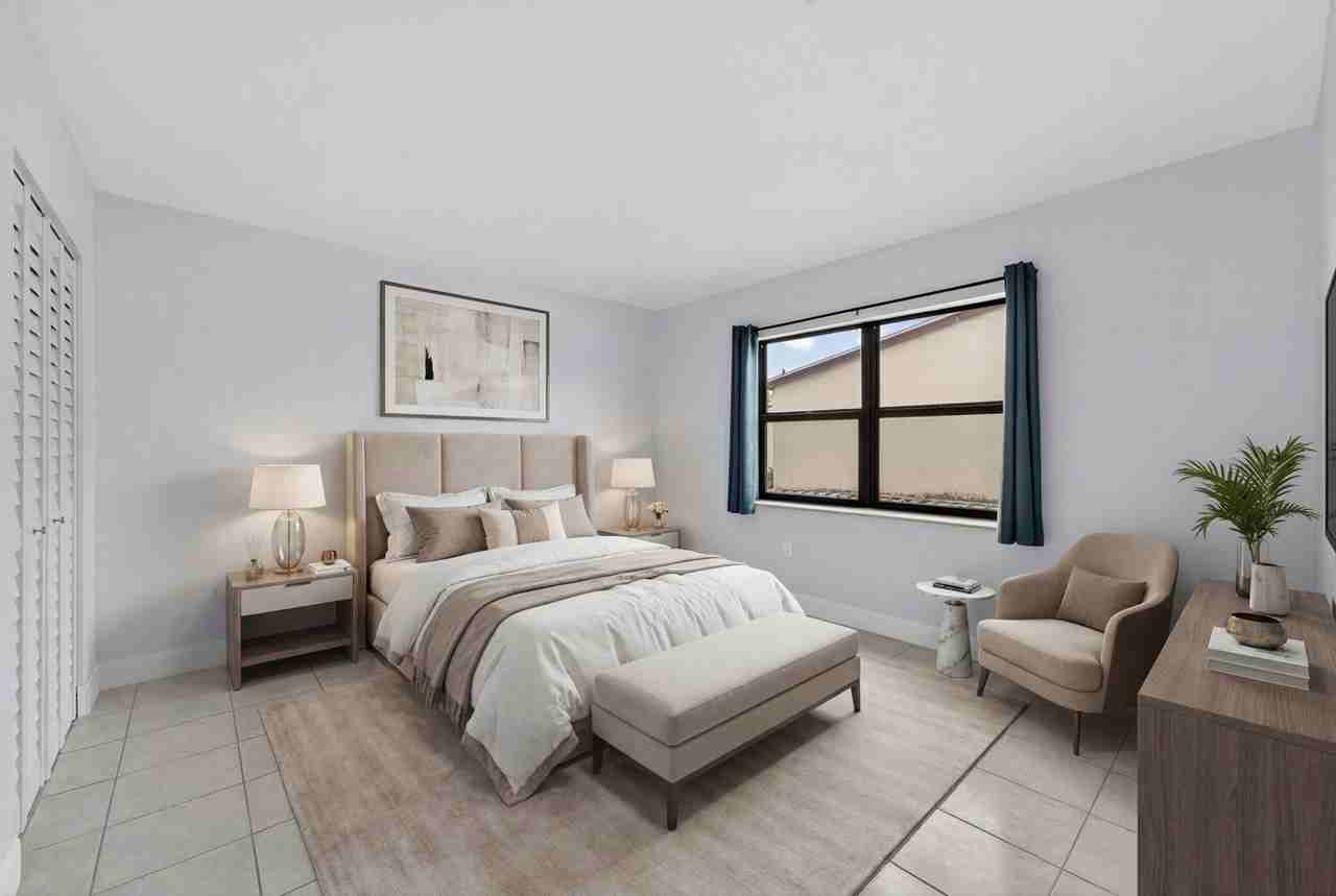 1335 W 68th St #208 - Photo 5 of 20