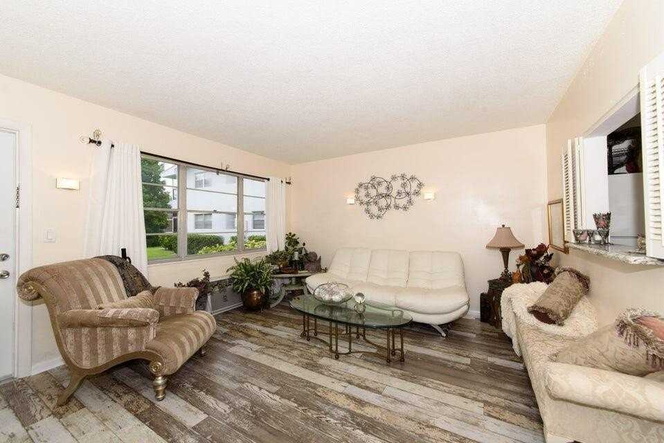 59 Bedford C - Photo 2 of 26