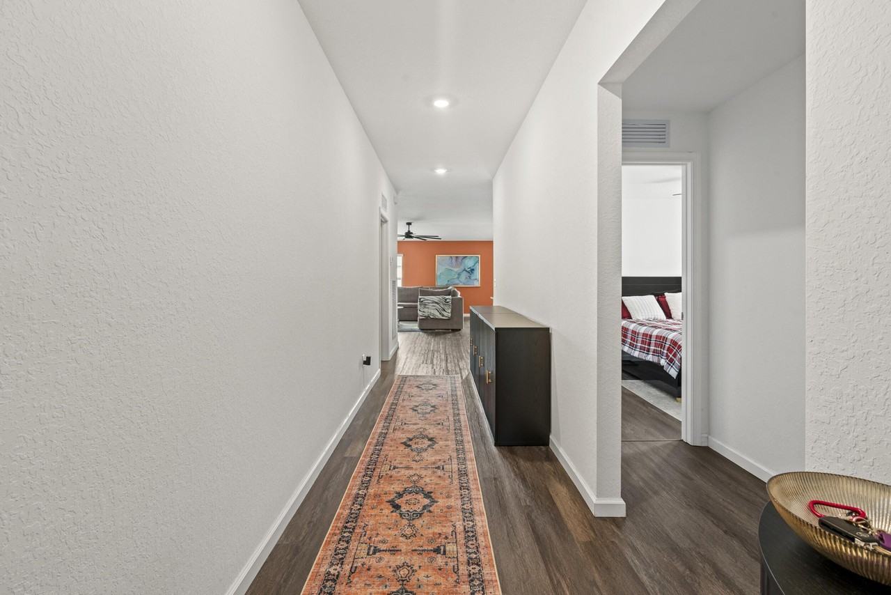 701 Carlyle Way - Photo 7 of 50