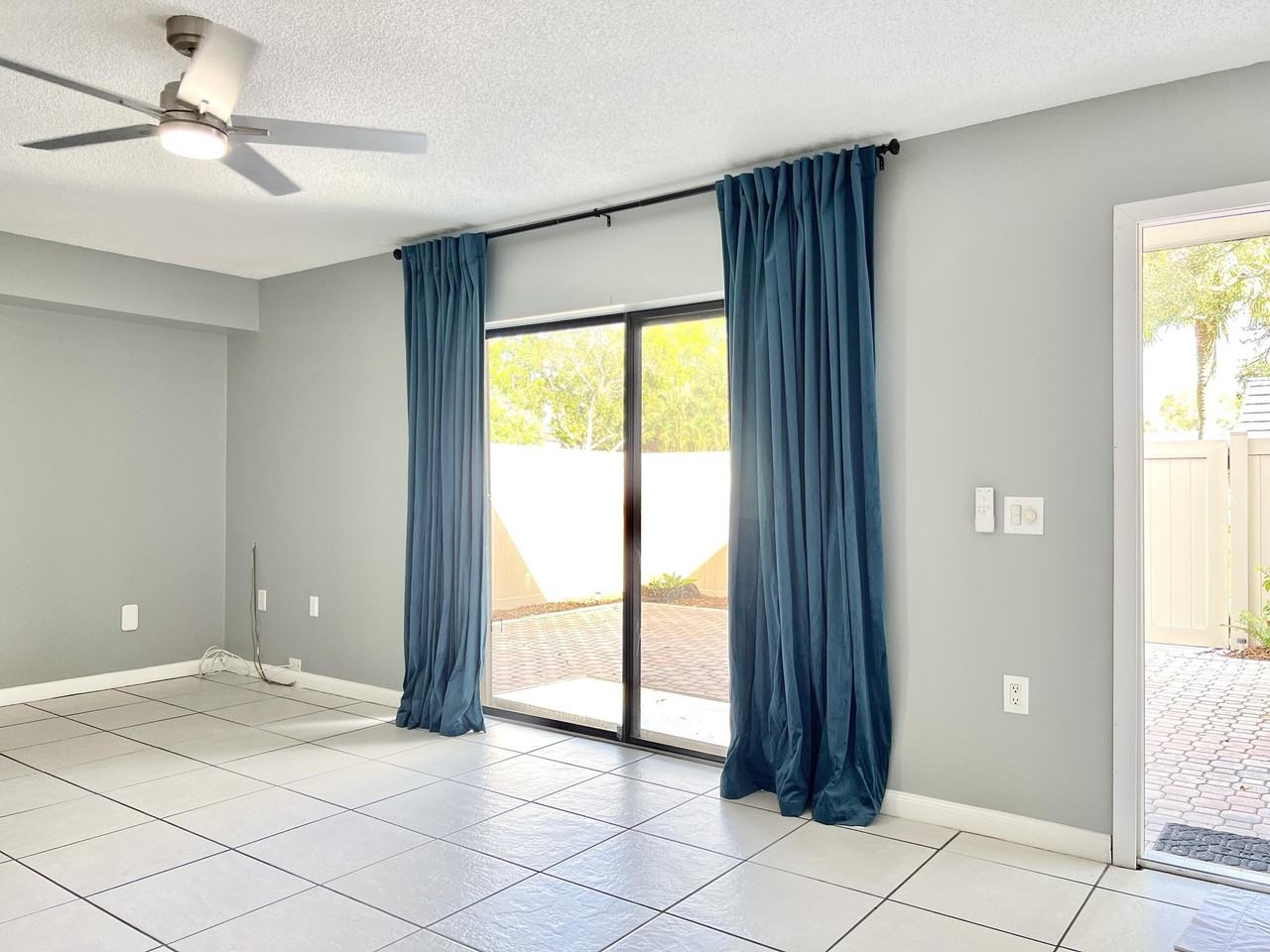 7206 72nd Way - Photo 4 of 26