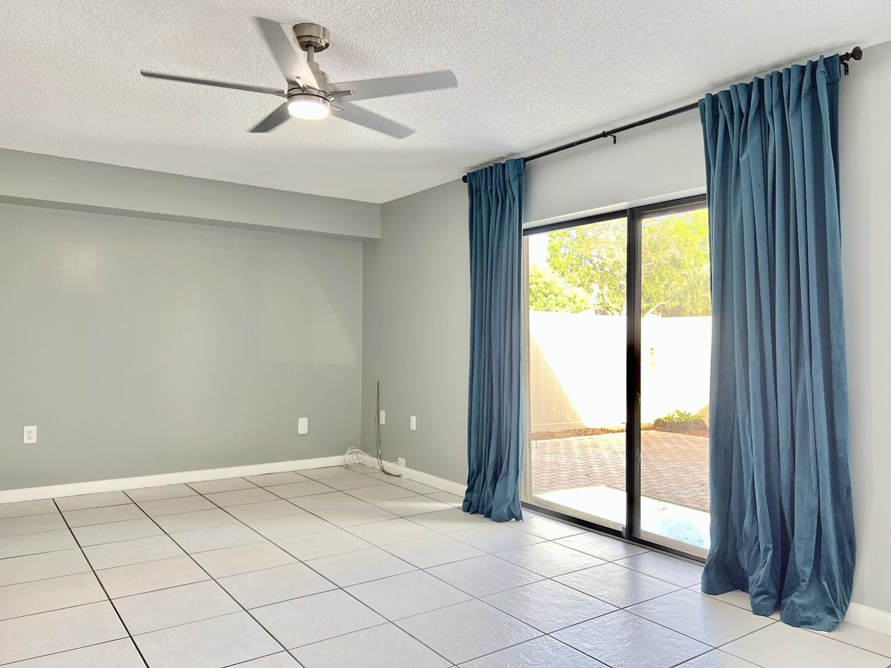 7206 72nd Way - Photo 5 of 26