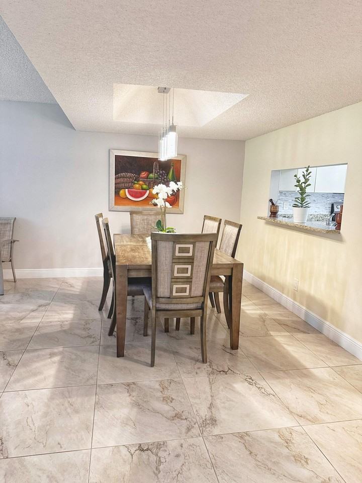 6698 10th Ave N Apt 116 - Photo 6 of 38