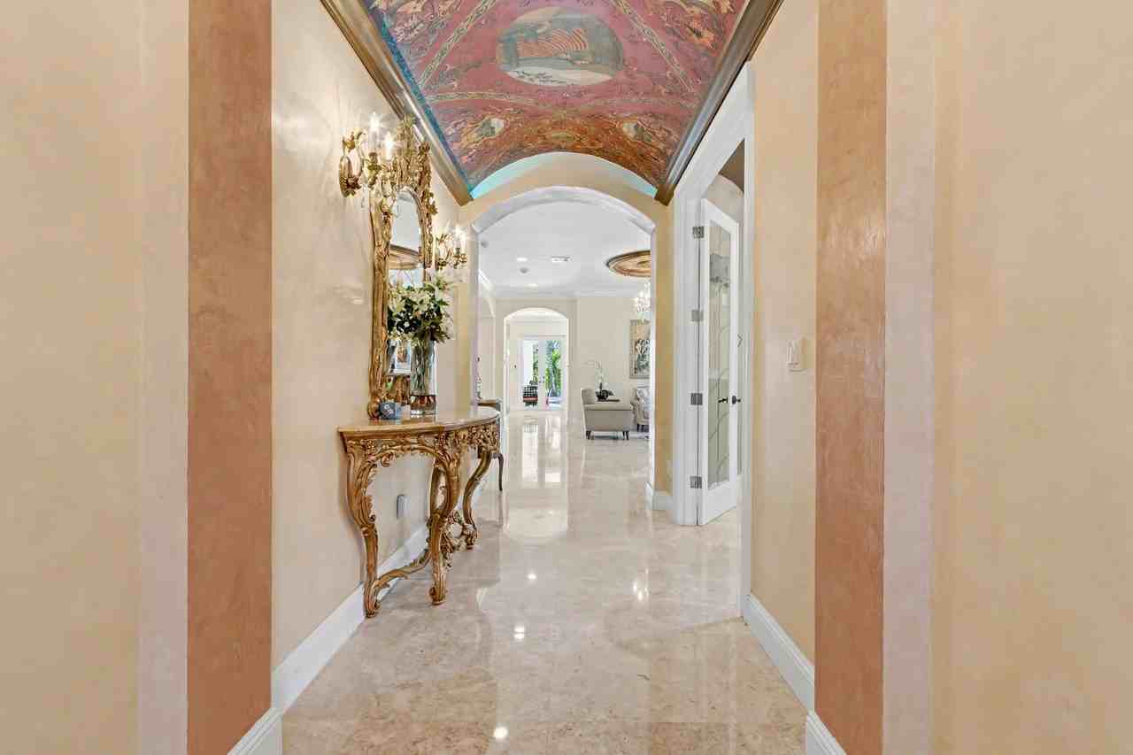 860 Park Dr E - Photo 6 of 50