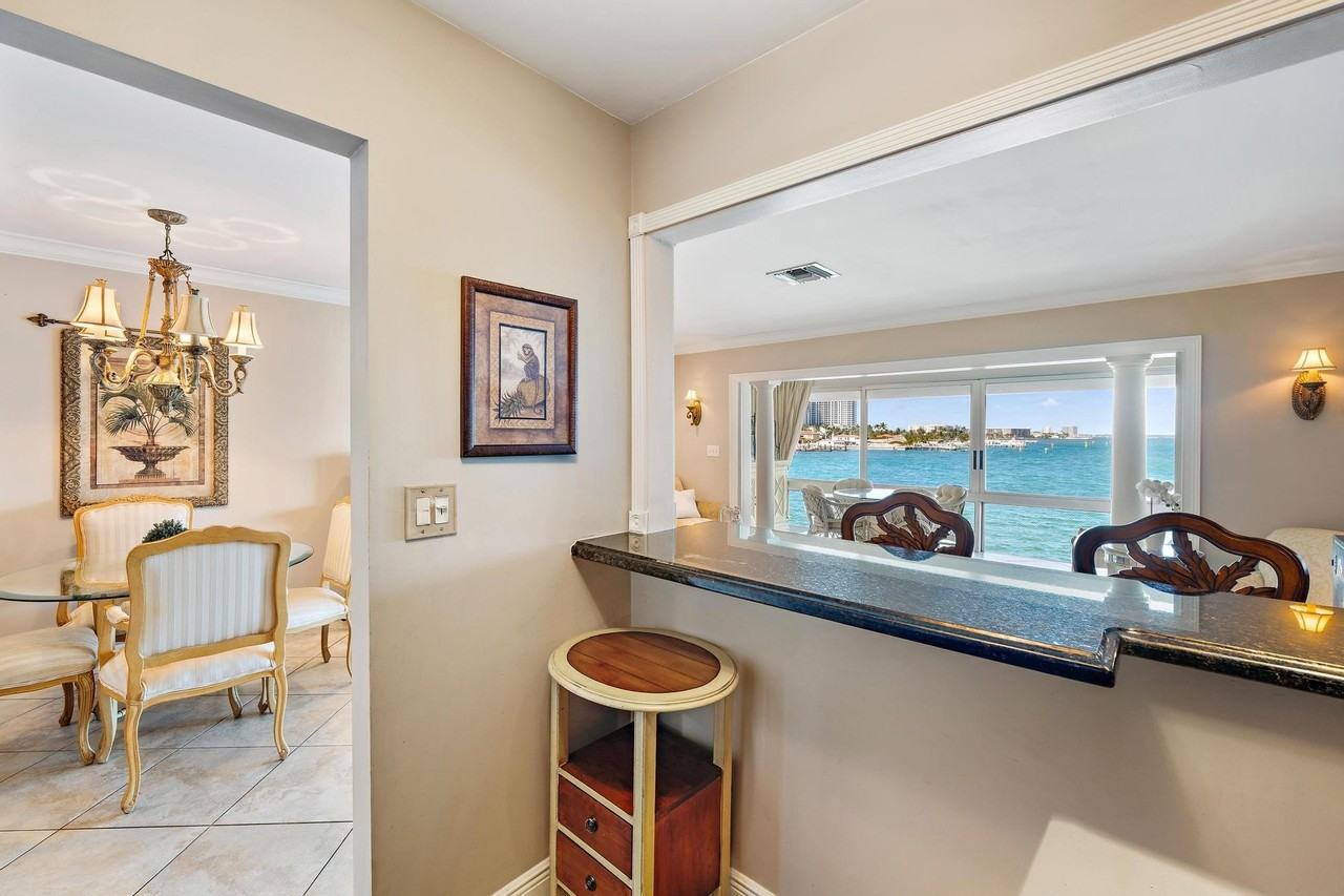 400 Wilma Cir Apt 309 - Photo 5 of 18