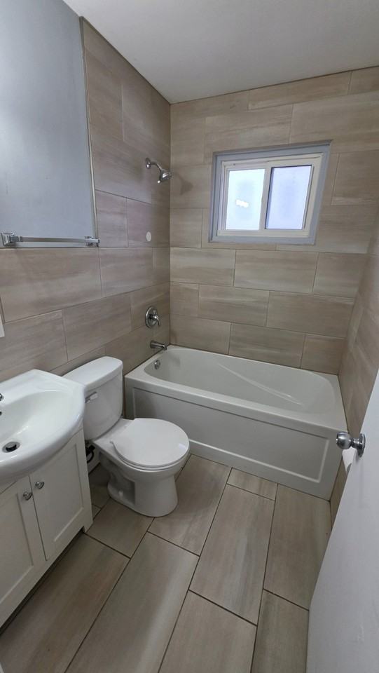 259 Jones St #5 - Photo 2 of 6