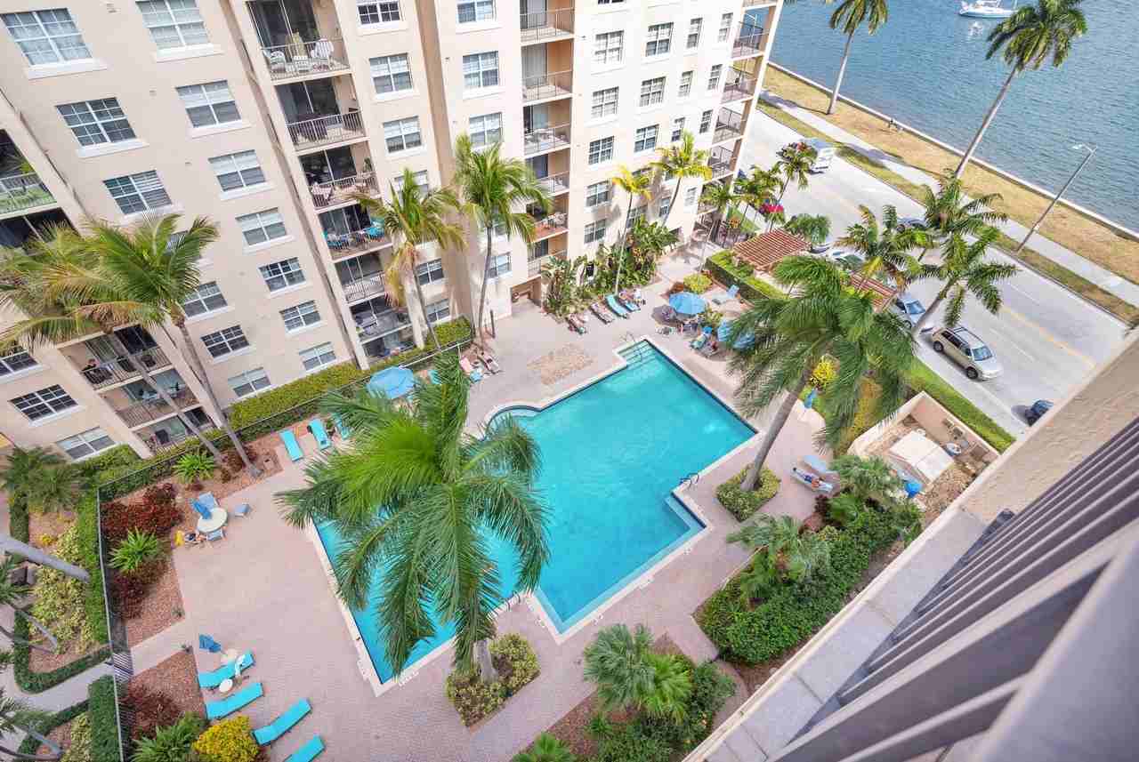 1801 N Flagler Dr Apt 903 - Photo 3 of 28