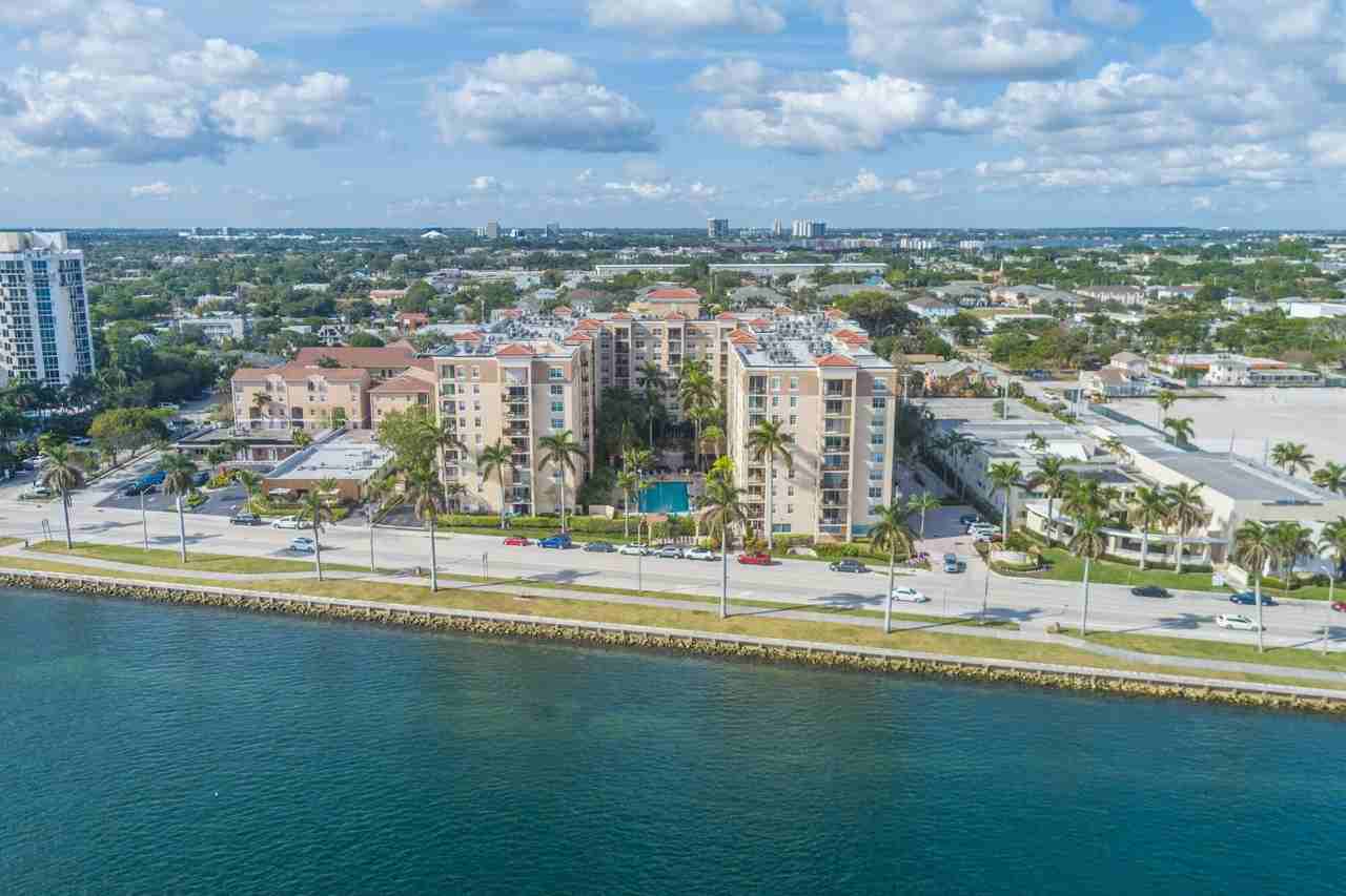 1801 N Flagler Dr Apt 903 - Photo 6 of 28