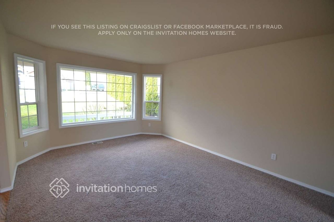 3010 46th Street Ct Ne - Photo 2 of 16