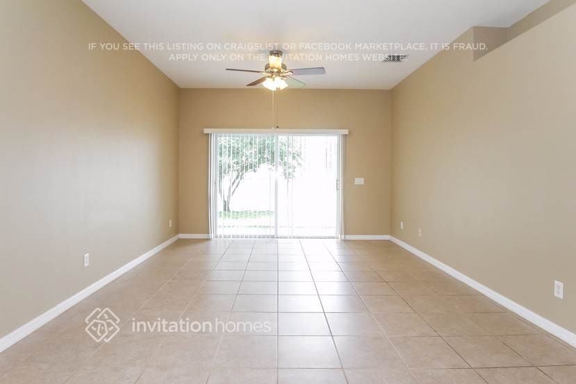 1827 Atlantic Dr - Photo 5 of 14