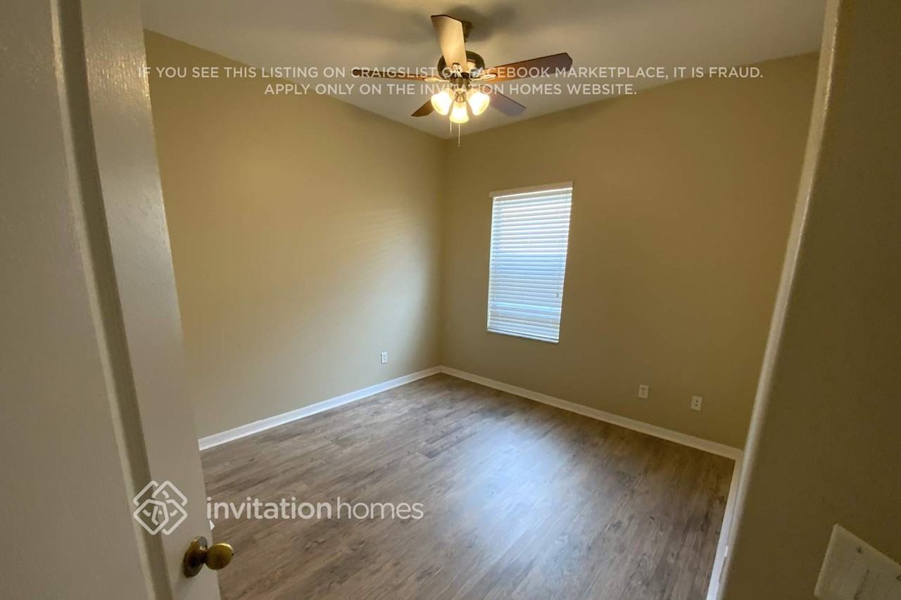 1827 Atlantic Dr - Photo 7 of 14