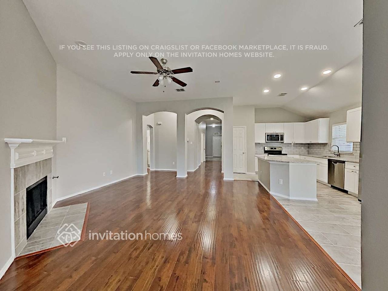 304 Bayberry Dr - Photo 4 of 23