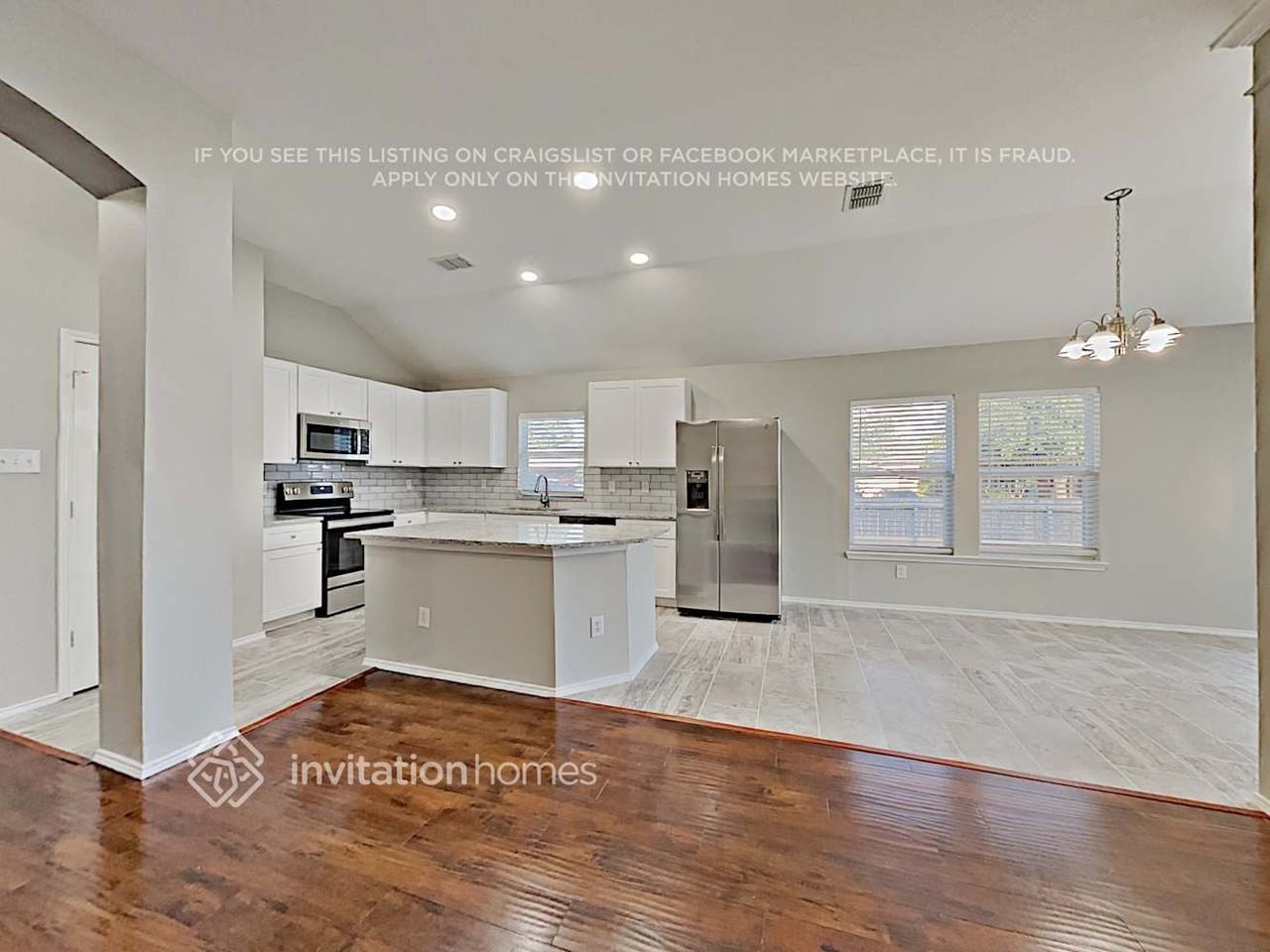 304 Bayberry Dr - Photo 5 of 23