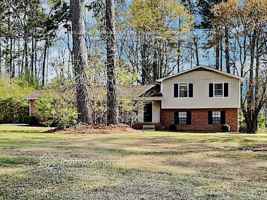 featured image of 125 Trace Dr