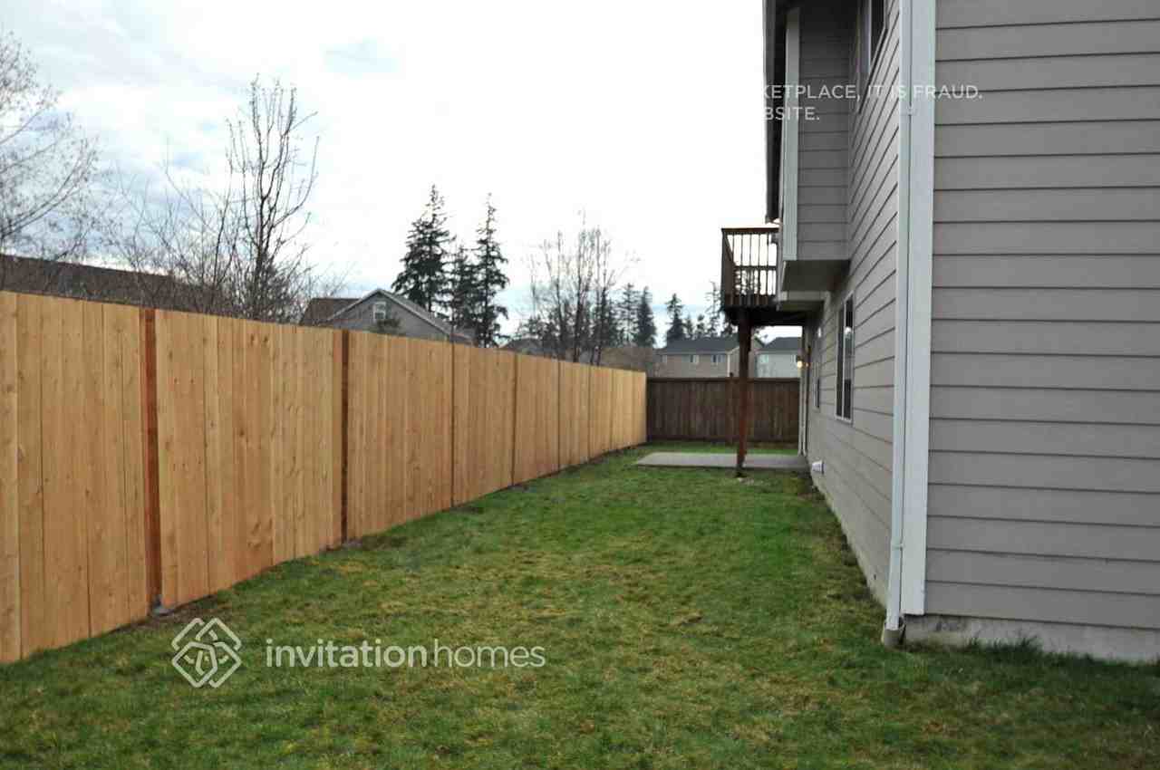 2225 191st Street Ct E - Photo 5 of 6