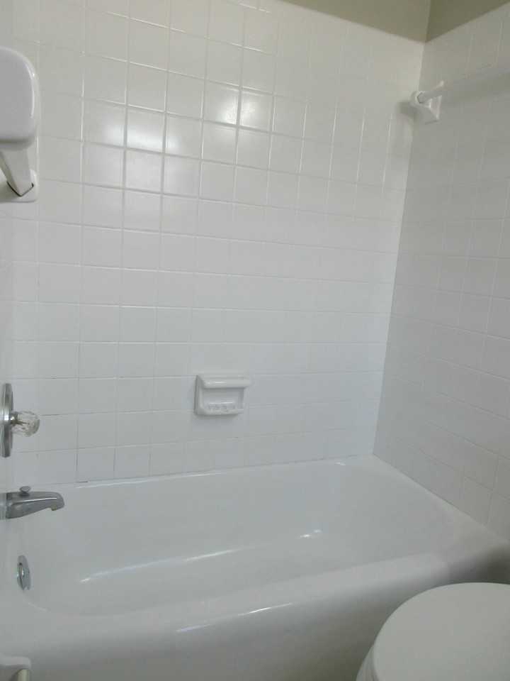 1238 17th Ave N - Photo 7 of 8
