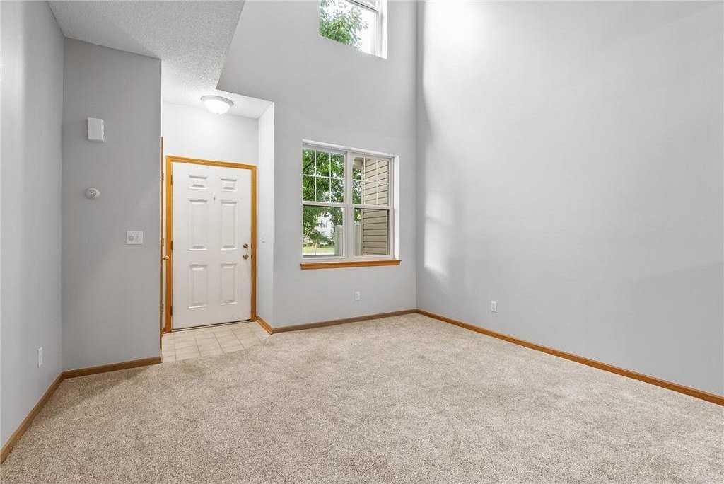 5020 Holly Ln N #6 - Photo 7 of 24