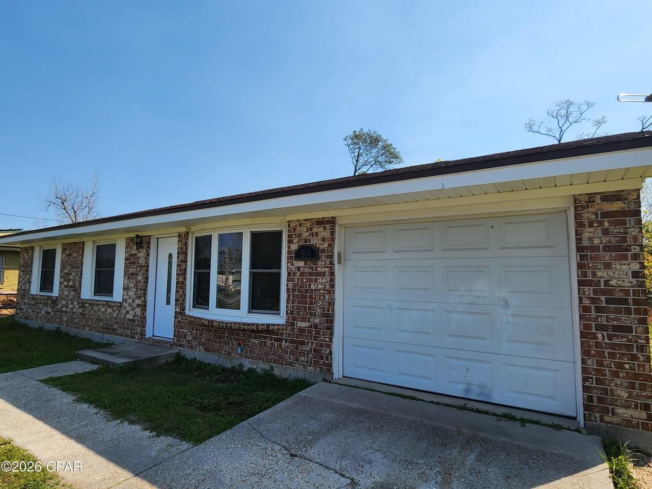 1804 Arthur Ave - Photo 2 of 20