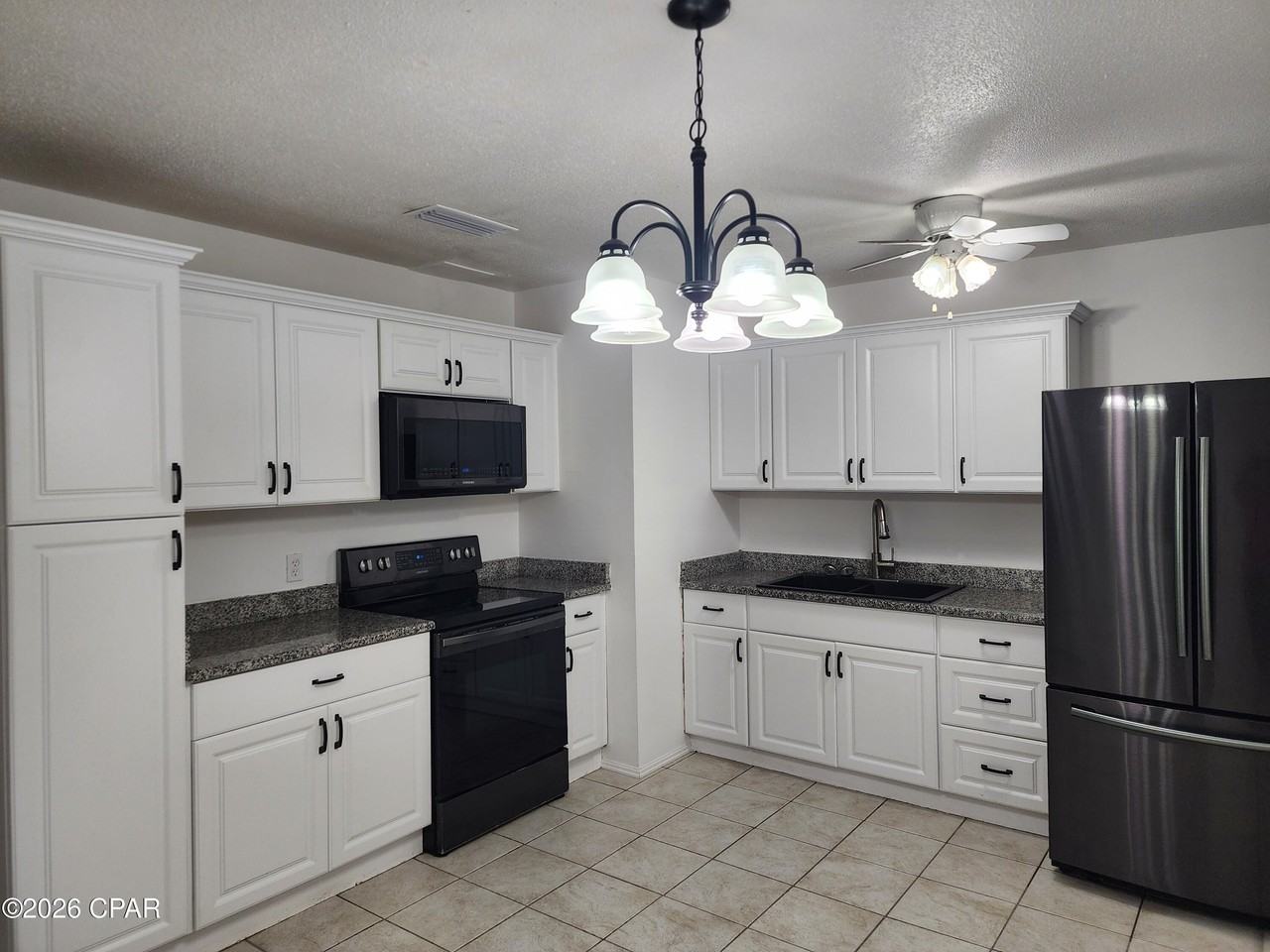 1804 Arthur Ave - Photo 6 of 20