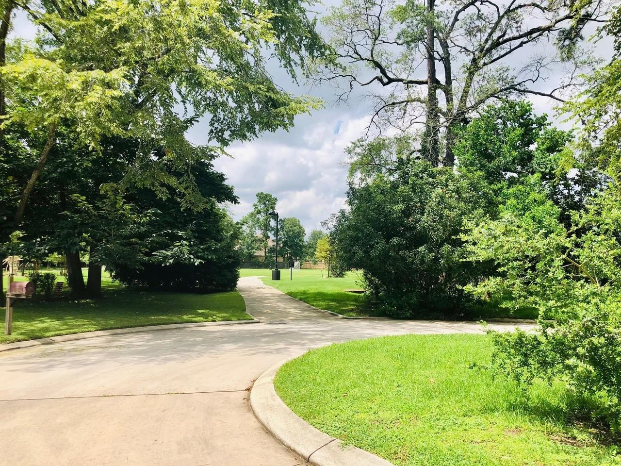 29021 Cherrywood Ln - Photo 2 of 50