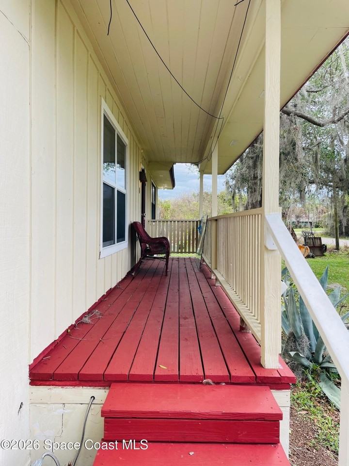 2235 Macedo Rd Ne - Photo 3 of 23