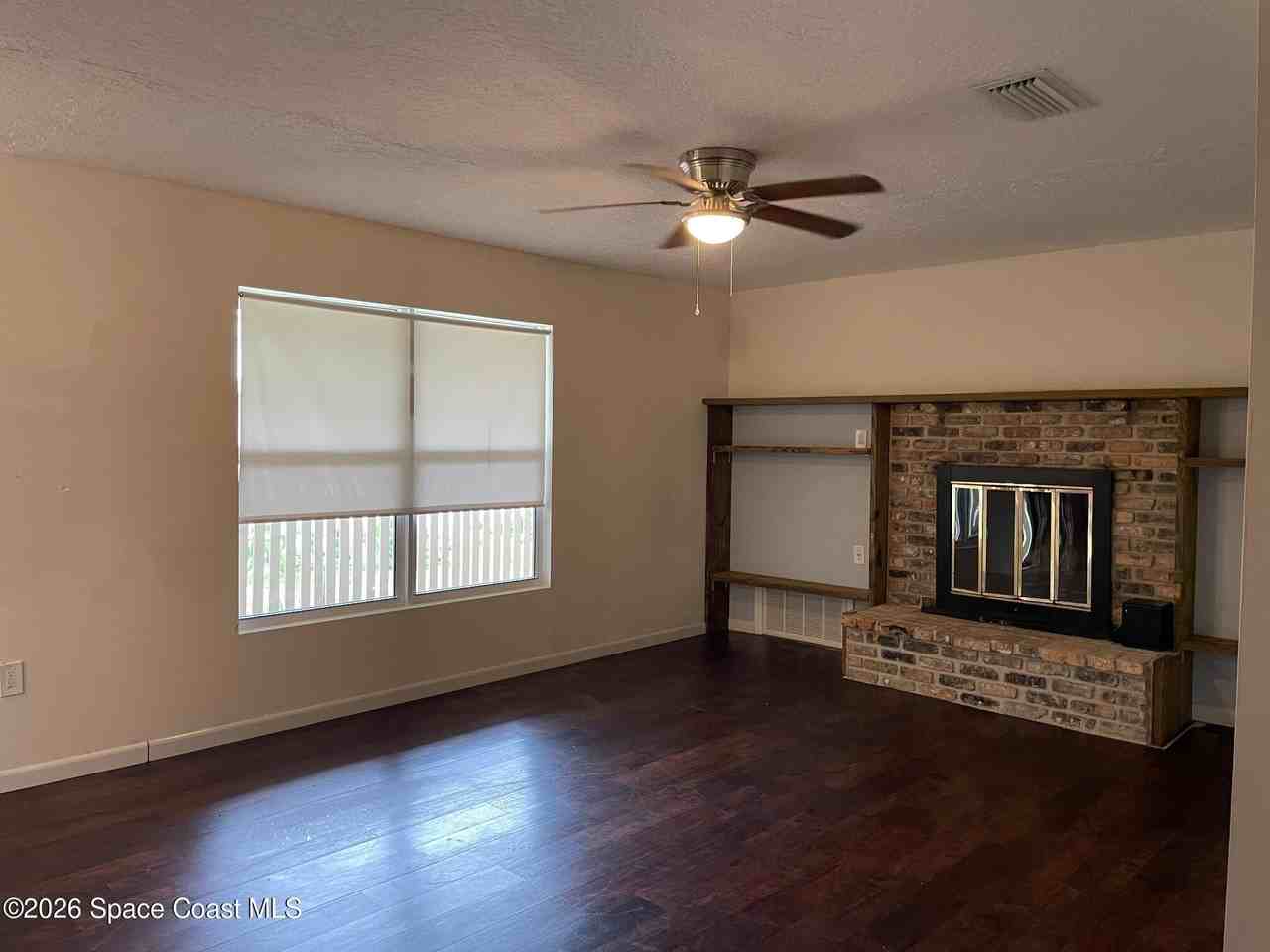 2235 Macedo Rd Ne - Photo 5 of 23