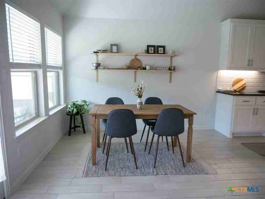 292 Eagle Ford Dr - Photo 4 of 16