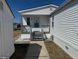 featured image of 36991 Laws Point Rd