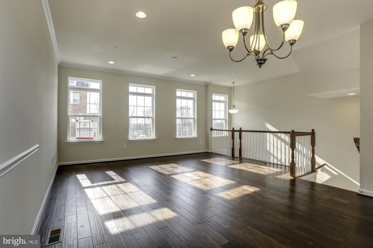 3636 Sweetbush Trl - Photo 3 of 30