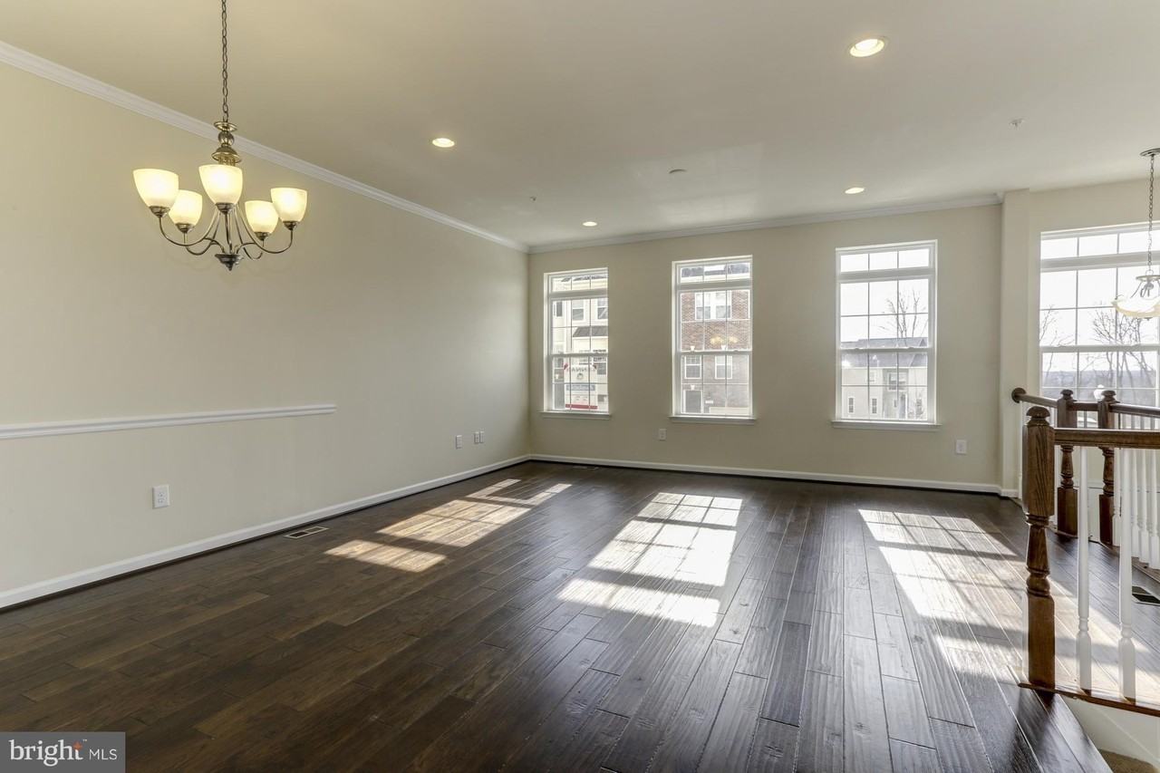 3636 Sweetbush Trl - Photo 4 of 30