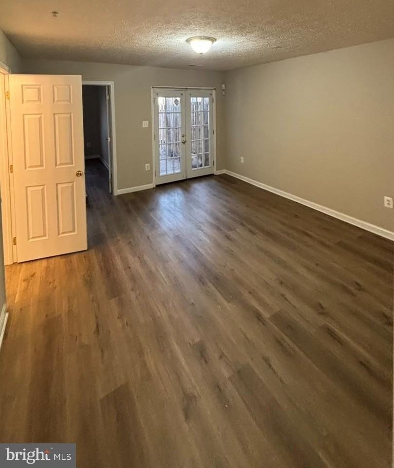 8002 Bullfinch Pl - Photo 2 of 33