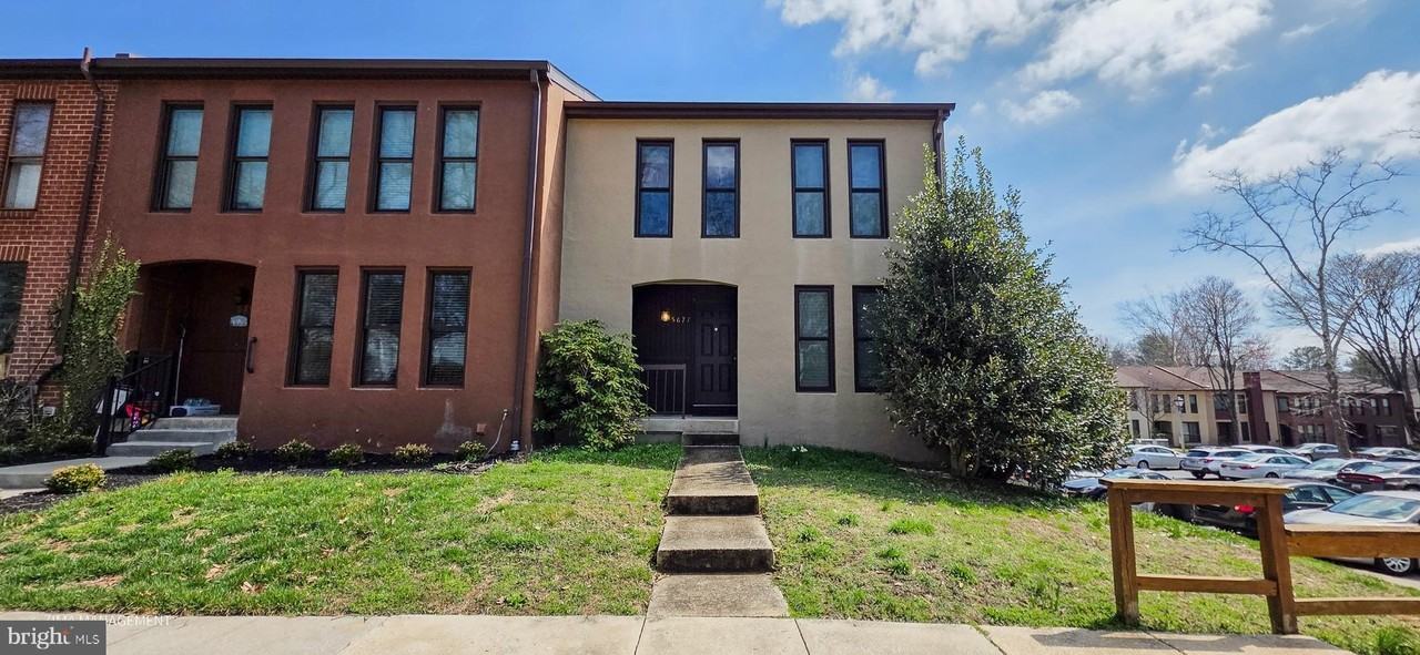 5677 Phelps Luck Dr - Photo 2 of 42