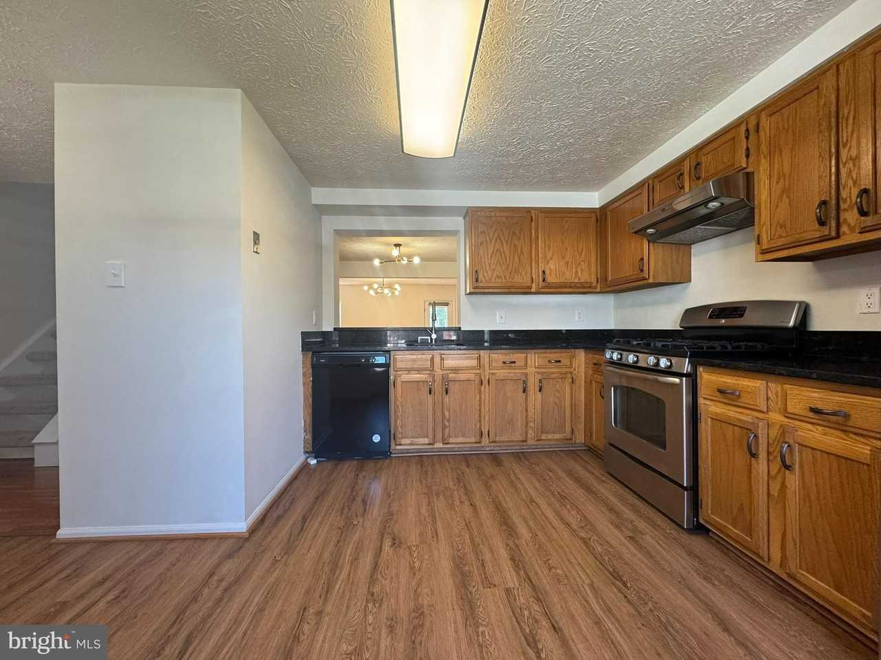 14027 Great Notch Ter - Photo 4 of 21