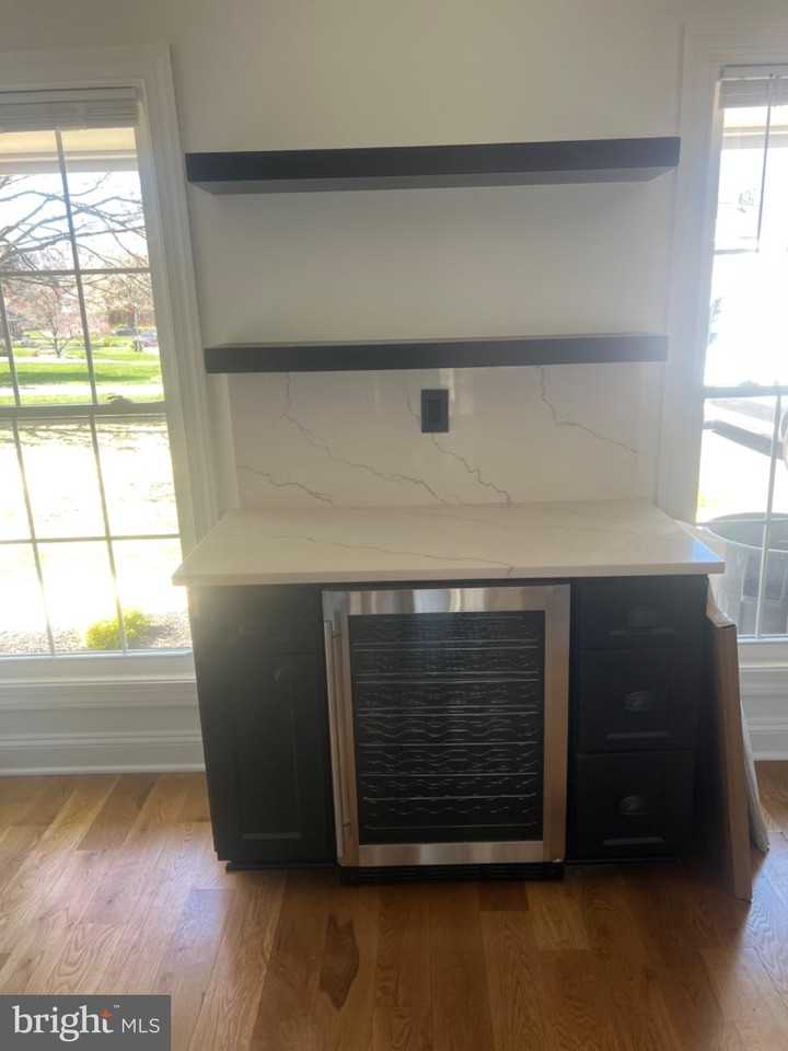 4400 Rendale Ct - Photo 6 of 47