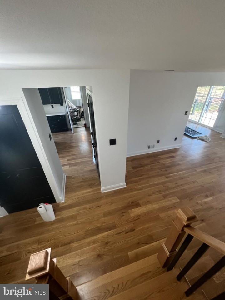 4400 Rendale Ct - Photo 7 of 47