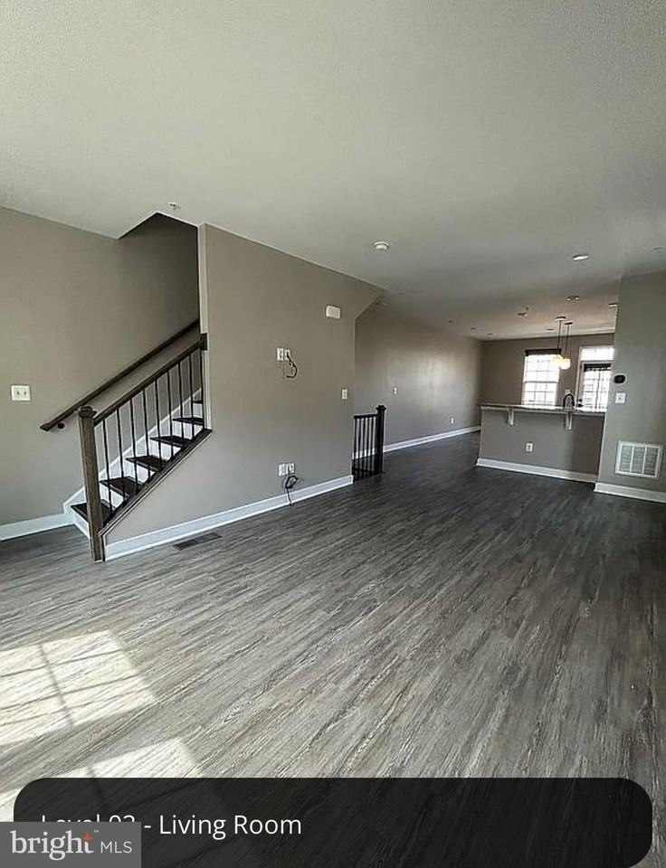 8110 Miner St - Photo 4 of 6