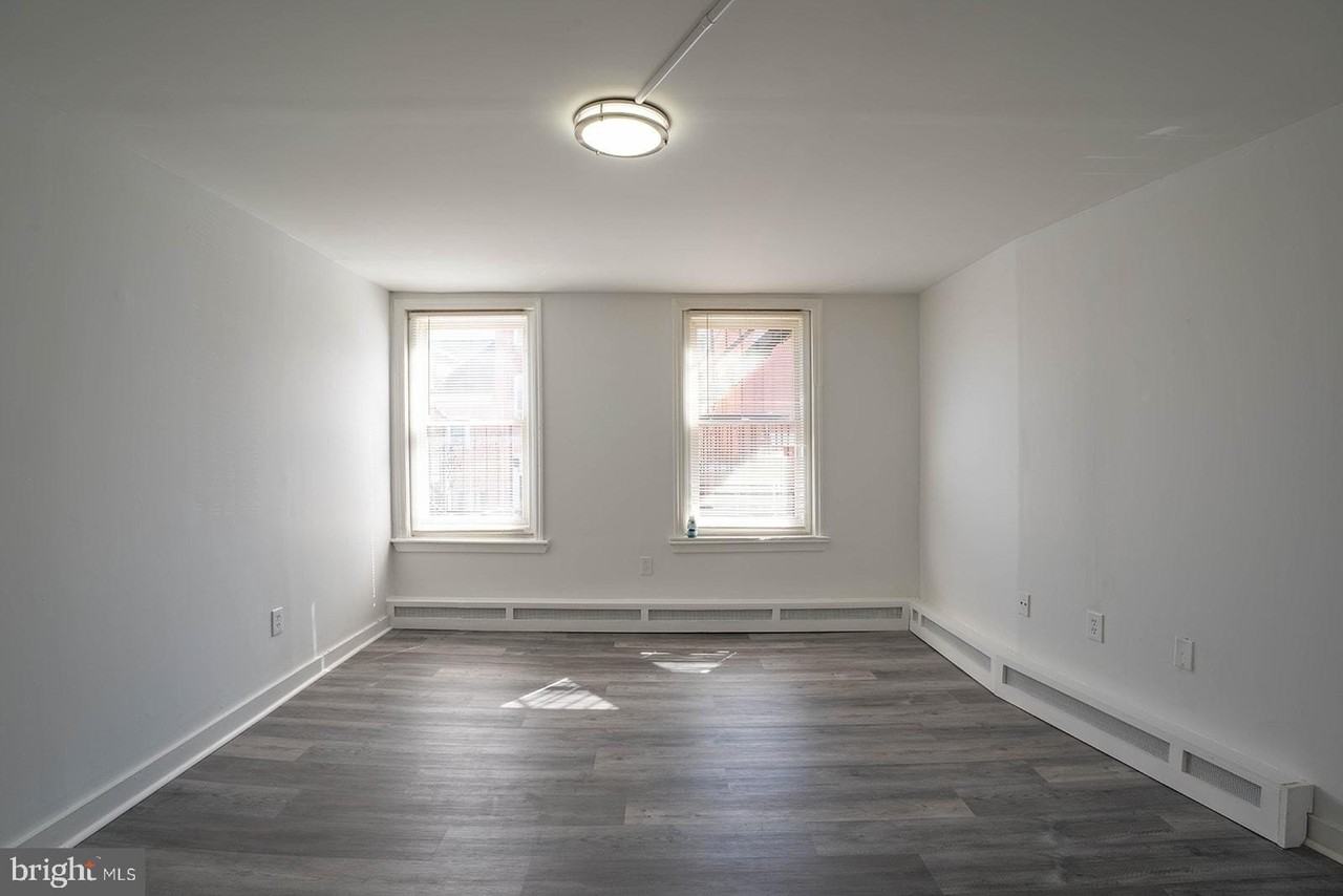 120--122 PERRY - Photo 3 of 16