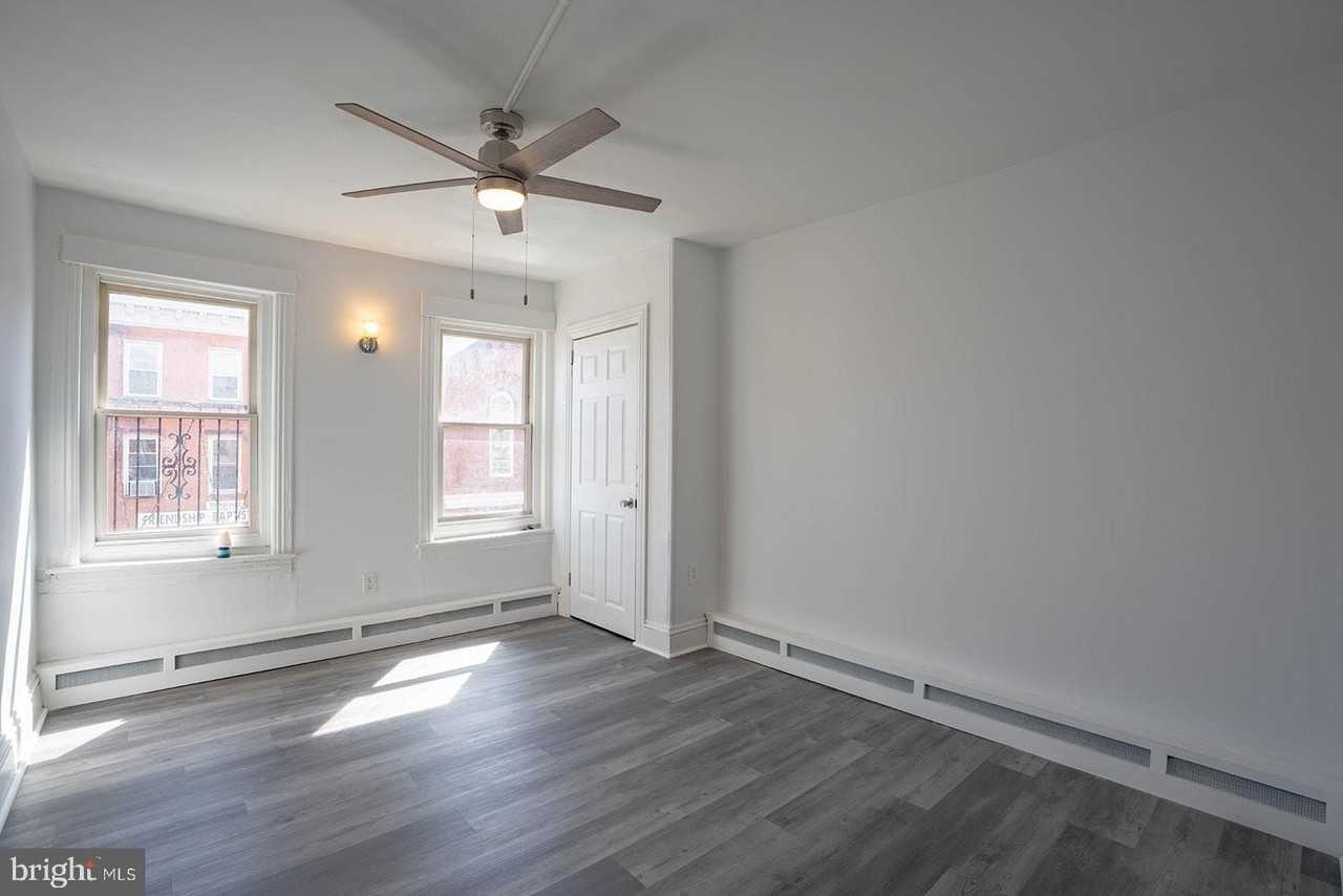 120--122 PERRY - Photo 4 of 16