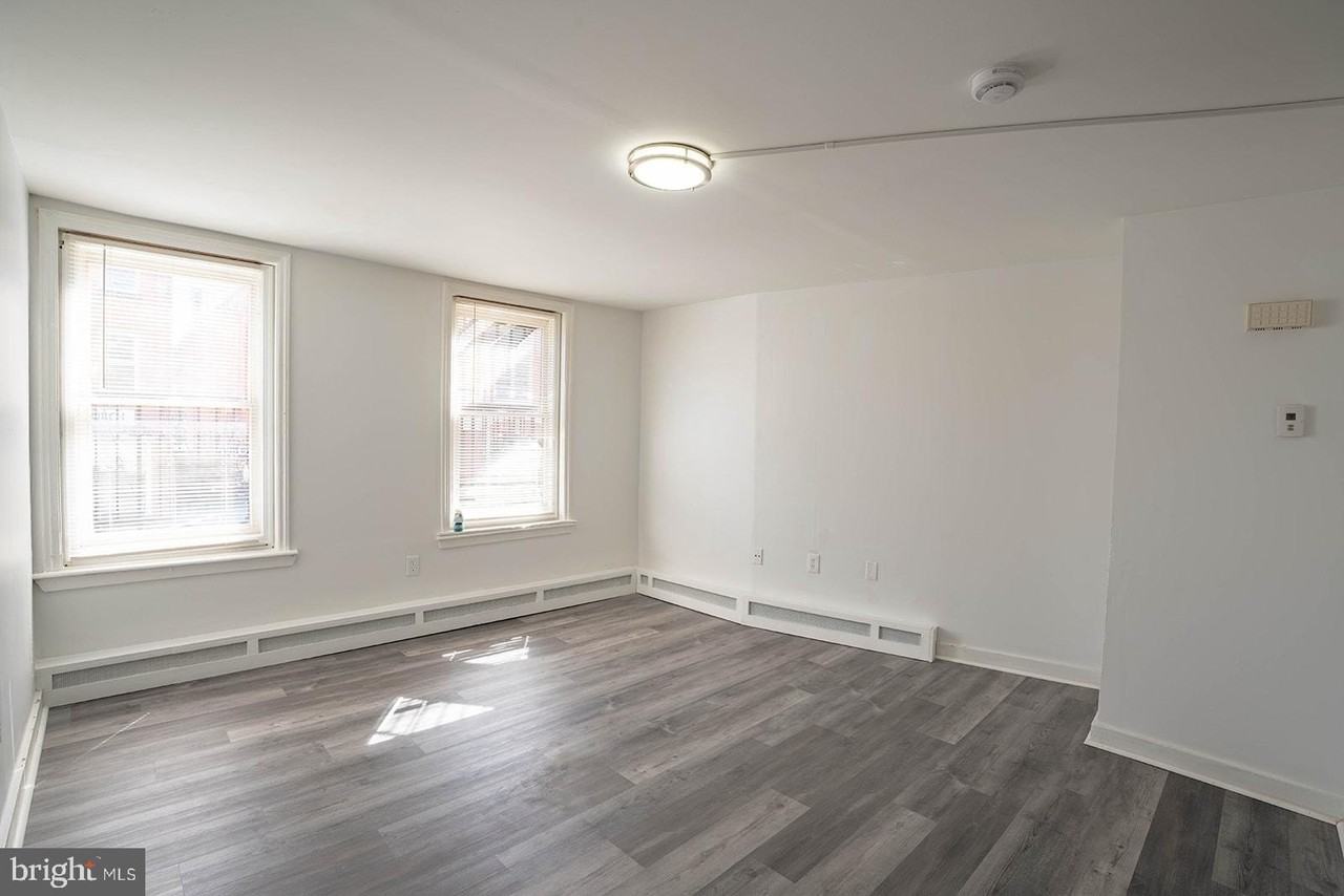 120--122 PERRY - Photo 5 of 16