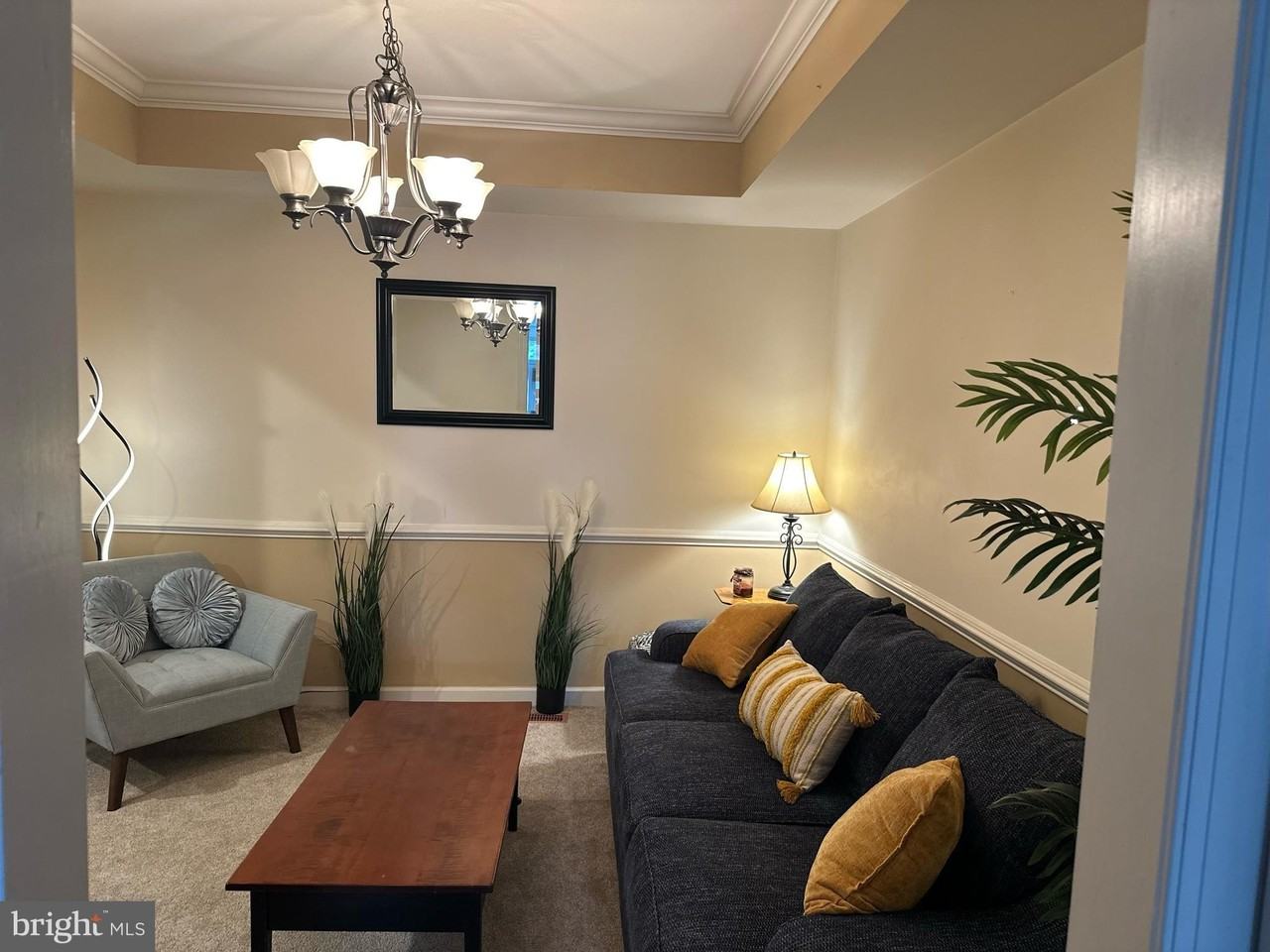 338 Village Way - Photo 3 of 37