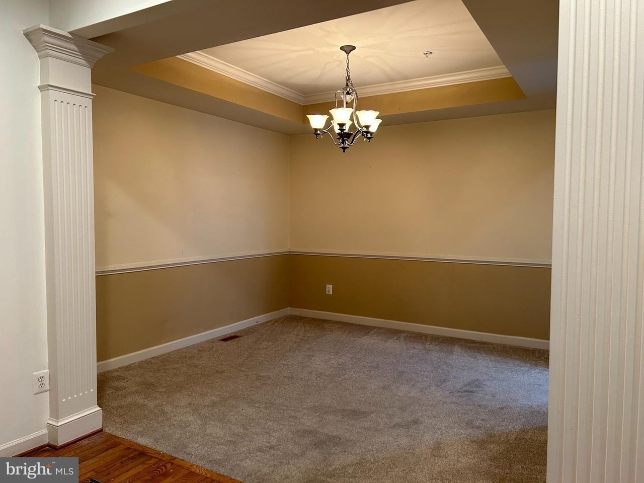 338 Village Way - Photo 4 of 37