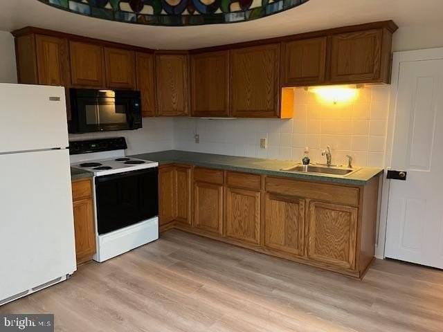 3617 FERRY Road unit: Apt. 3 - Photo 2 of 8