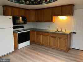 featured image of 3617 FERRY Road #3