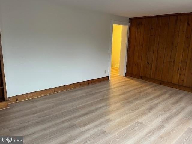 3617 FERRY Road unit: Apt. 3 - Photo 5 of 8